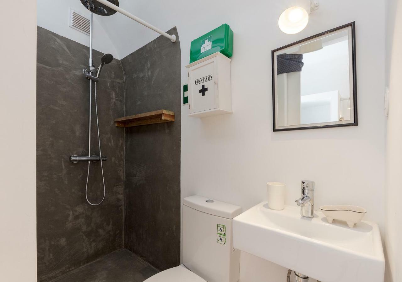 Studio Hideaway With Easy Access To Lisbon Center ภายนอก รูปภาพ